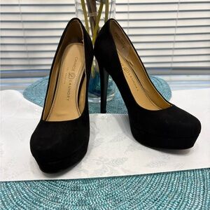 Chinese Laundry Wonder Platform Pump